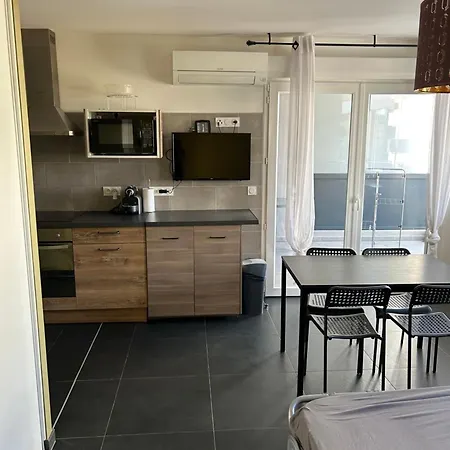 Apartament J1
